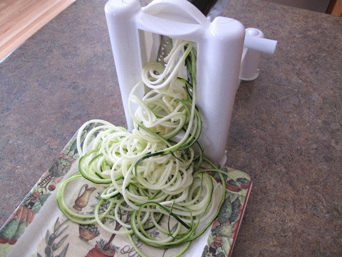 How to make zucchini noodles - zoodles?