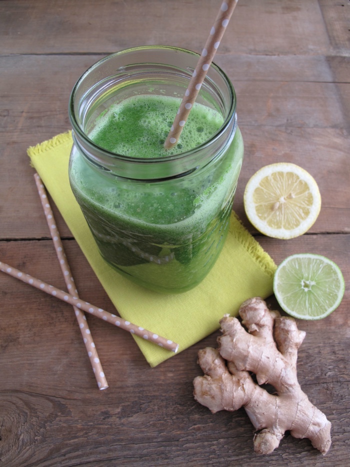 AIP / Paleo Immune Boosting Green Detox Smoothie - A Squirrel in the Kitchen